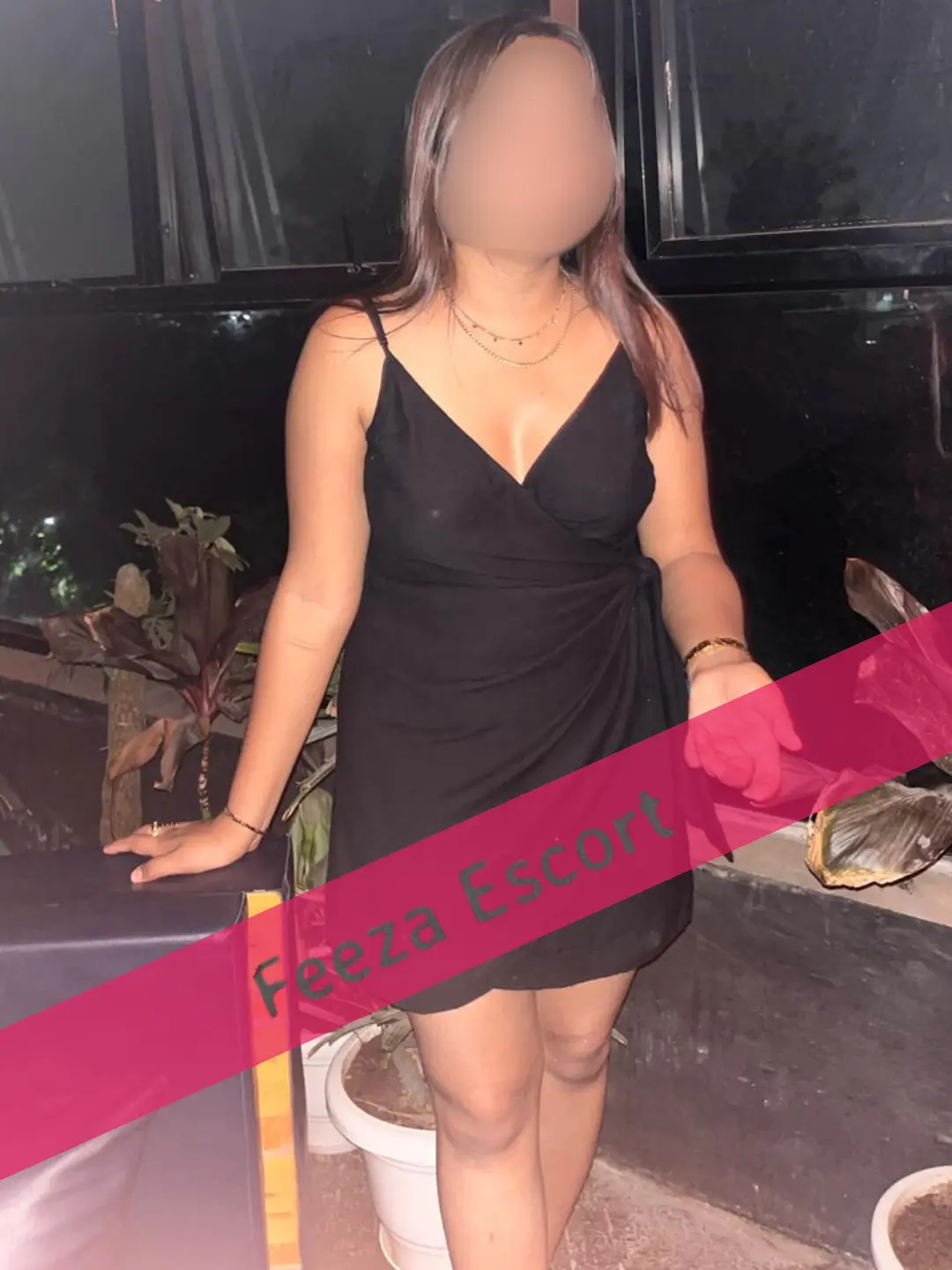 Tanvi, beautiful call girl in Mahipalpur for private meetings